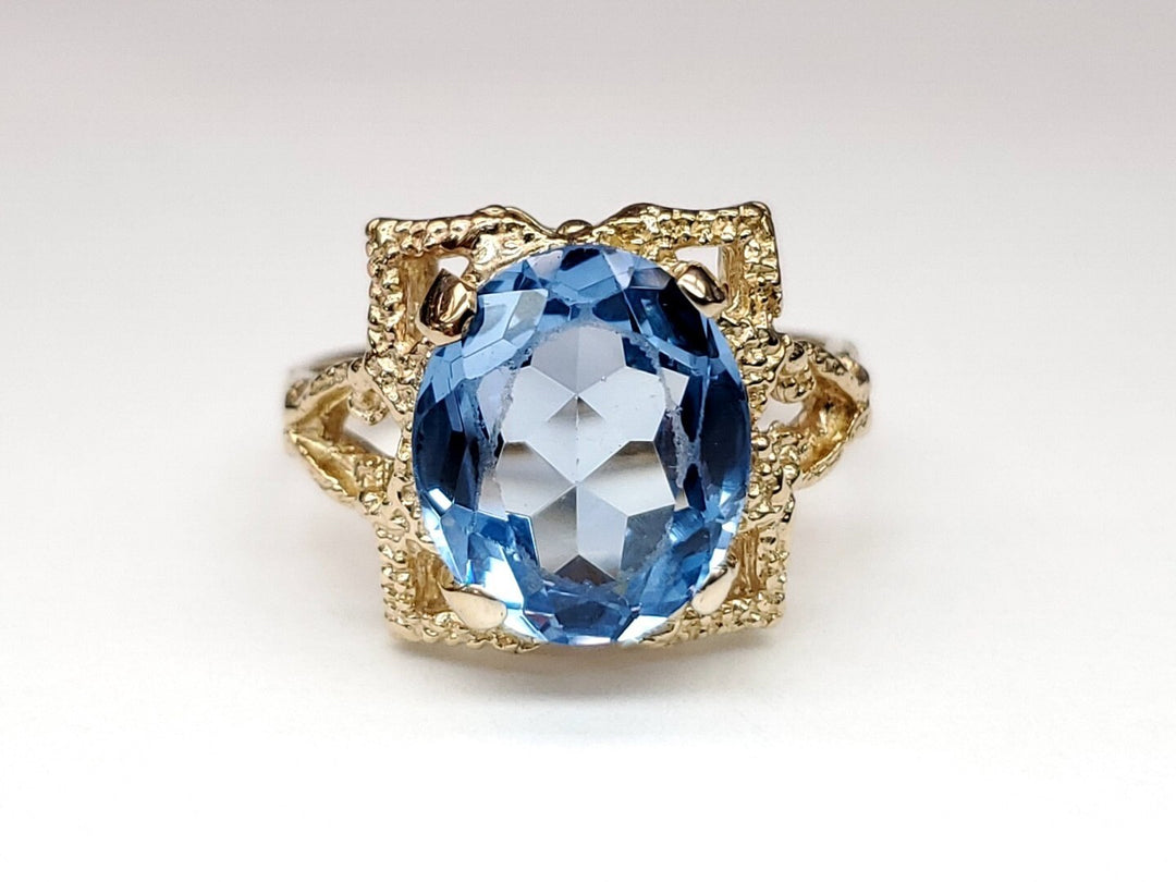 Vintage 14k Gold 5.00CT Oval Blue Topaz Estate Ring Size 8