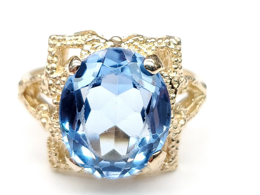 Vintage 14k Gold 5.00CT Oval Blue Topaz Estate Ring Size 8