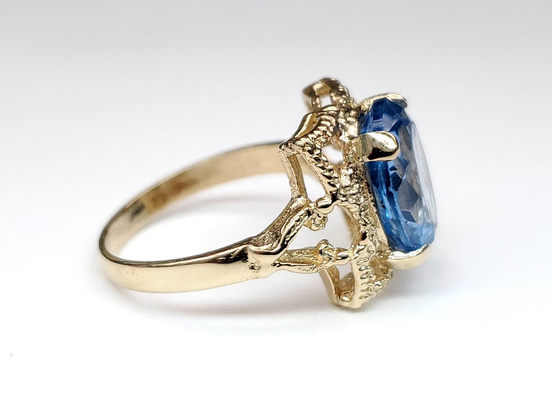 Vintage 14k Gold 5.00CT Oval Blue Topaz Estate Ring Size 8