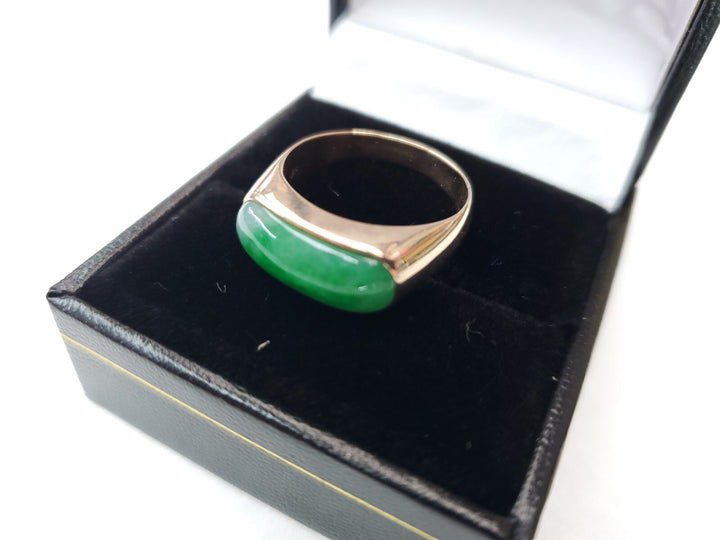 14k Solid Gold Cabochon Jade Saddle Ring Size 6.5
