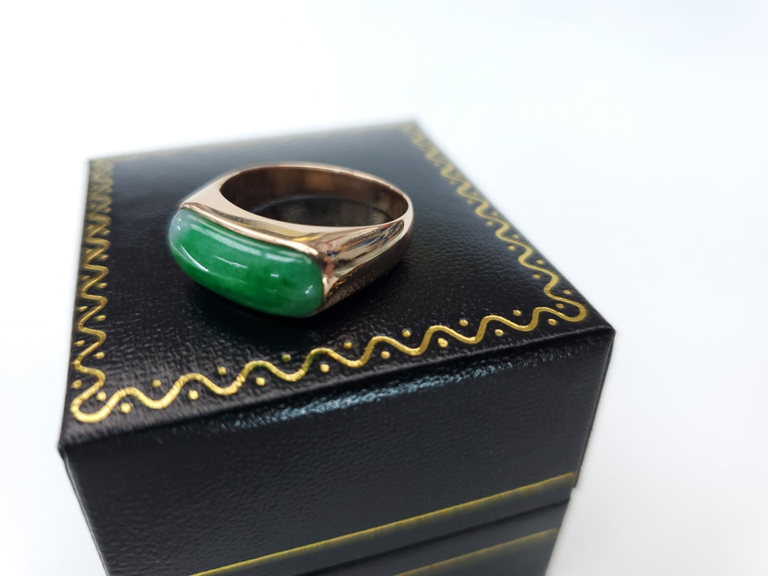 14k Solid Gold Cabochon Jade Saddle Ring Size 6.5