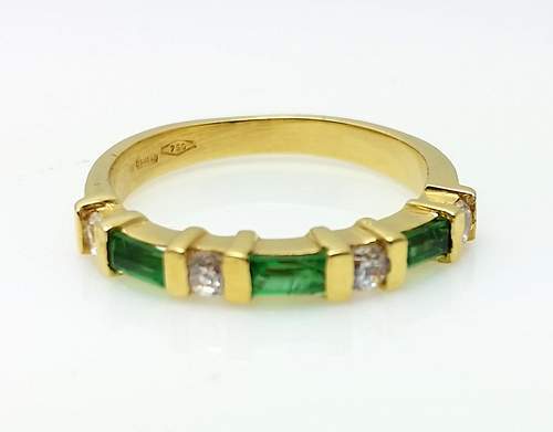 VINTAGE 18K GOLD EMERALD RING SIZE 7