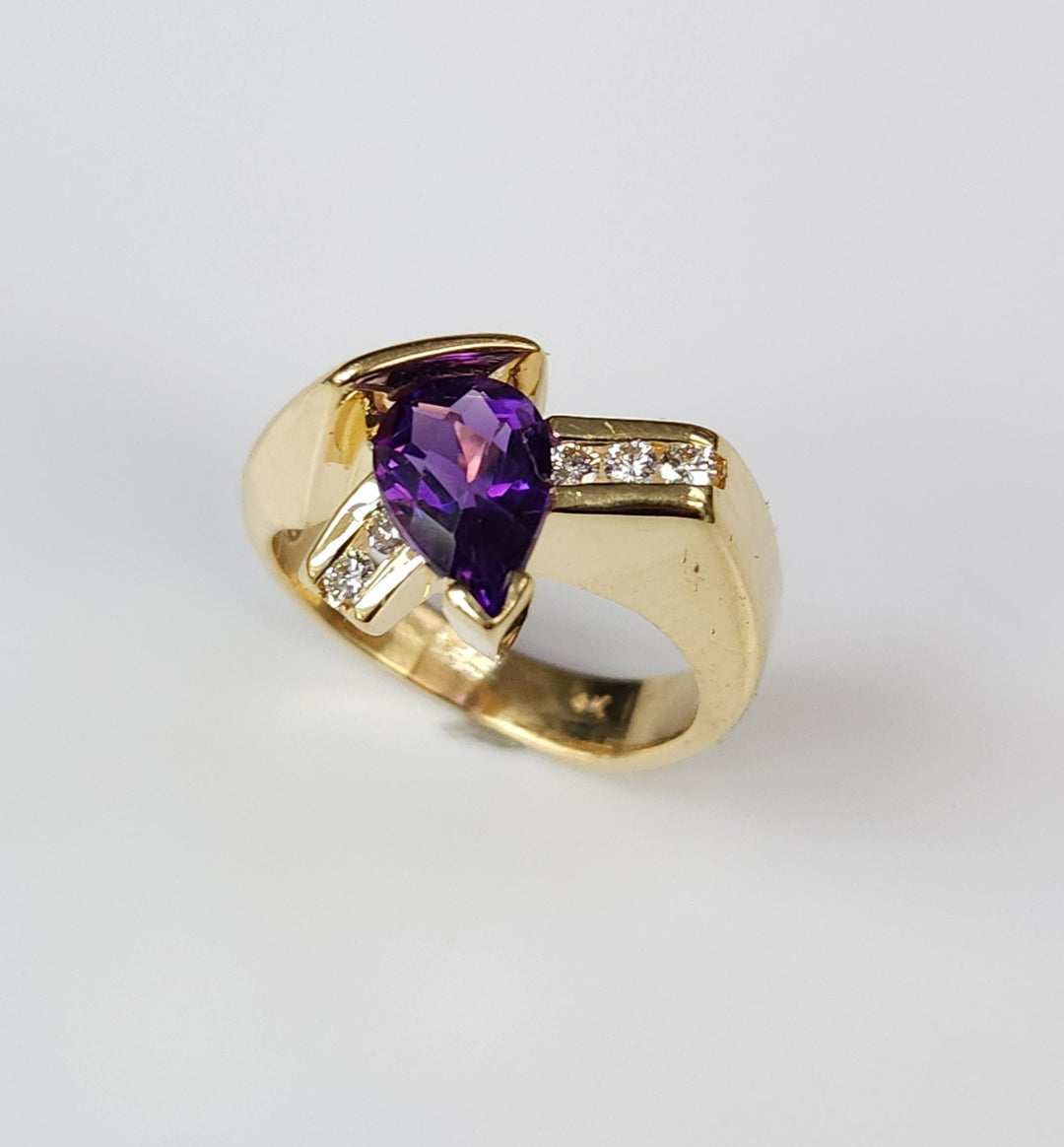 14k Gold Amethyst And Diamond Ring Size 5.5