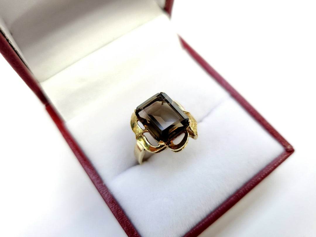 VINTAGE 14K YELLOW GOLD EMERALD CUT SMOKY QUARTZ RING SIZE 5