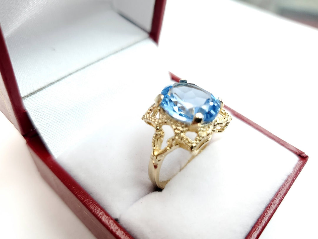 Vintage 14k Gold 5.00CT Oval Blue Topaz Estate Ring Size 8